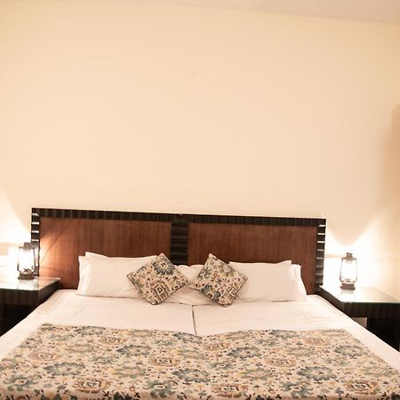 Sādri Shivika Lake Hotel Ranakpur מראה חיצוני תמונה