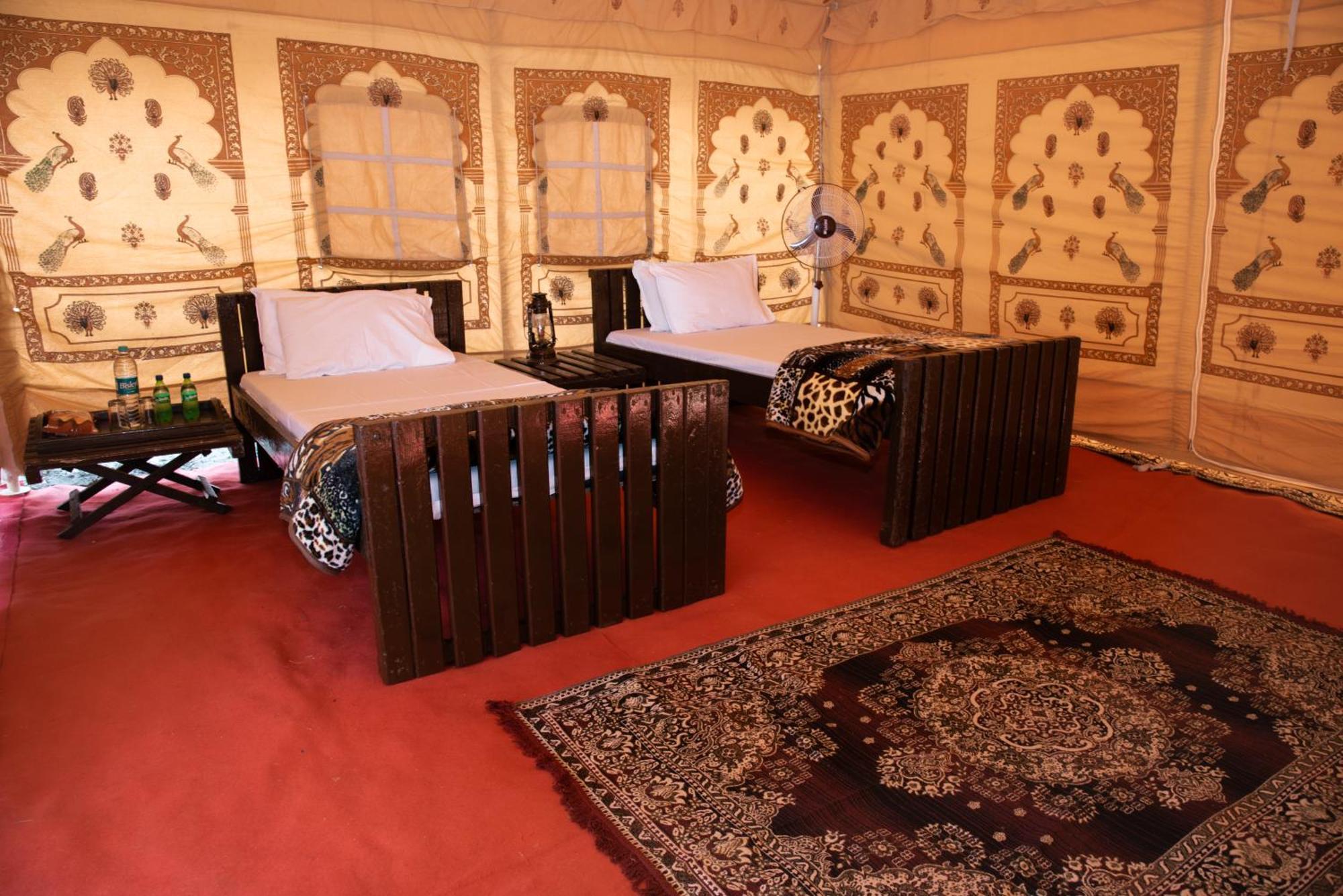 Sādri Shivika Lake Hotel Ranakpur מראה חיצוני תמונה
