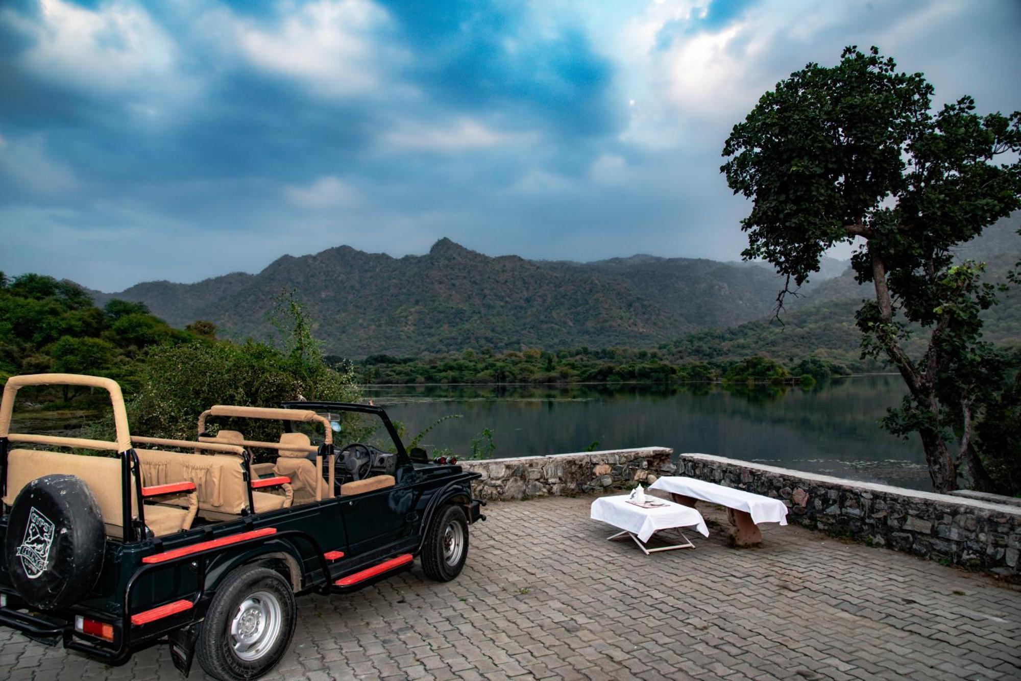 Sādri Shivika Lake Hotel Ranakpur מראה חיצוני תמונה